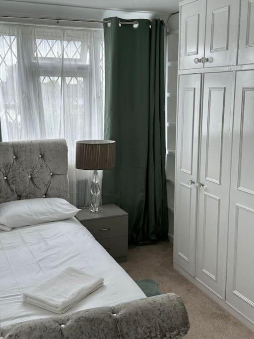 Spacious 4 Bedroom House Billericay Extérieur photo