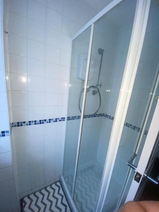 Spacious 4 Bedroom House Billericay Extérieur photo