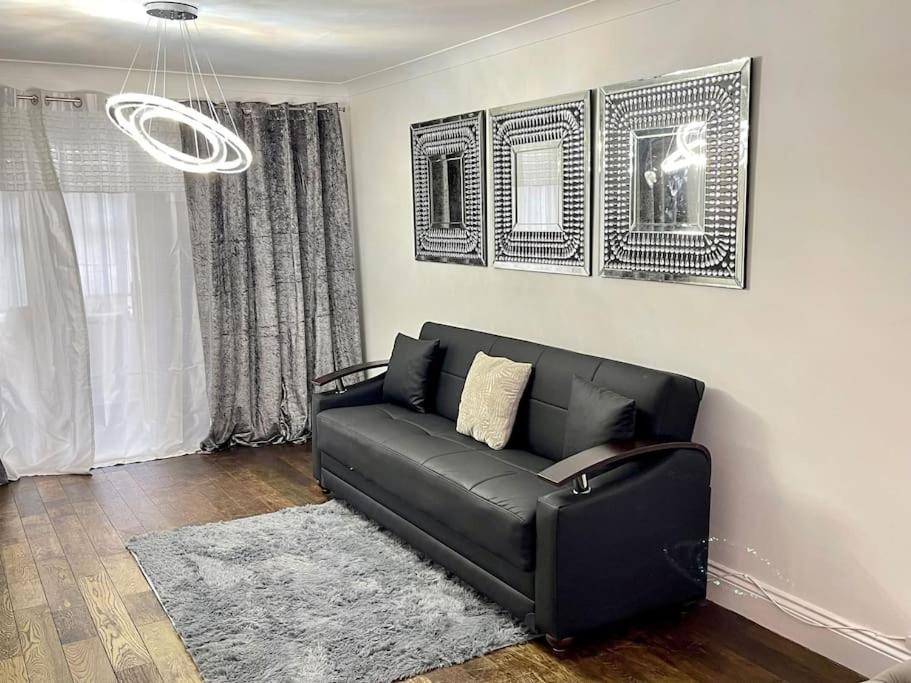 Spacious 4 Bedroom House Billericay Extérieur photo