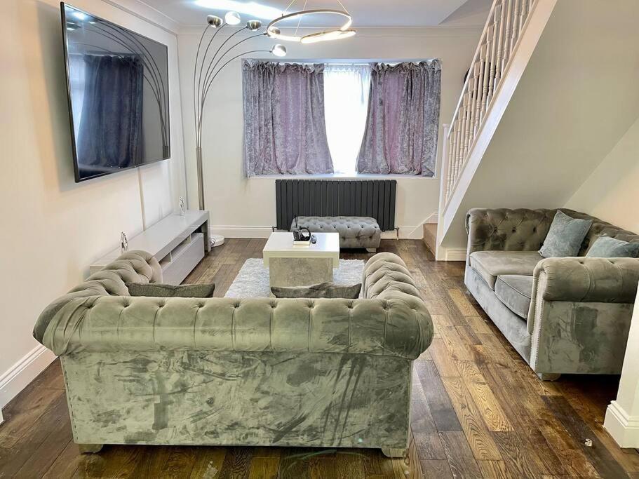 Spacious 4 Bedroom House Billericay Extérieur photo